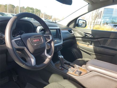 Used 2017 GMC Acadia SLE w/ Driver Alert Package I image 13