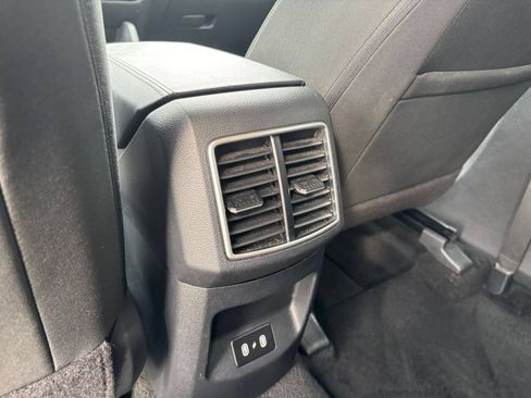 Used 2026 Kia Sportage LX FWD image 21