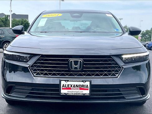 Used 2024 Honda Accord EX image 3