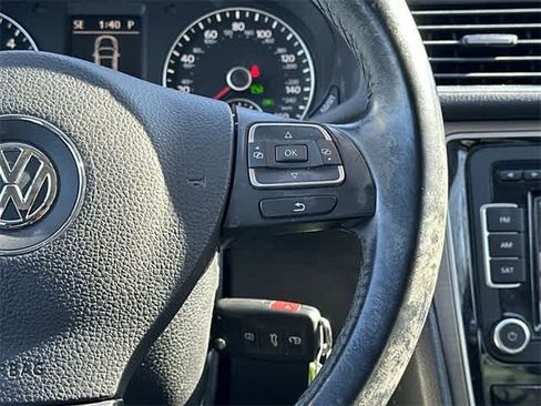 Used 2014 Volkswagen Passat TDI SE image 10