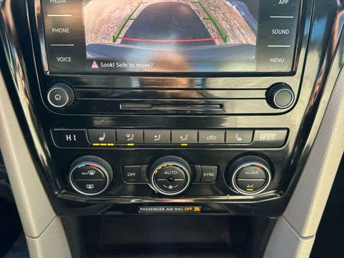 Used 2020 Volkswagen Passat 2.0T SE image 13
