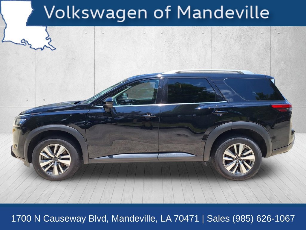 Used 2025 Nissan Pathfinder SL FWD image 8