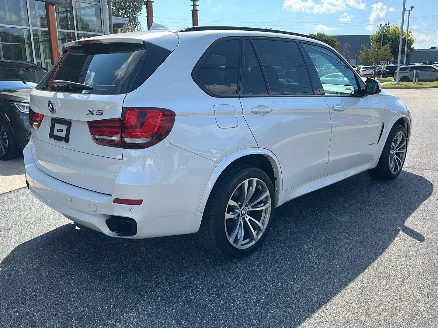 Used 2016 BMW X5 xDrive50i AWD/4WD image 3