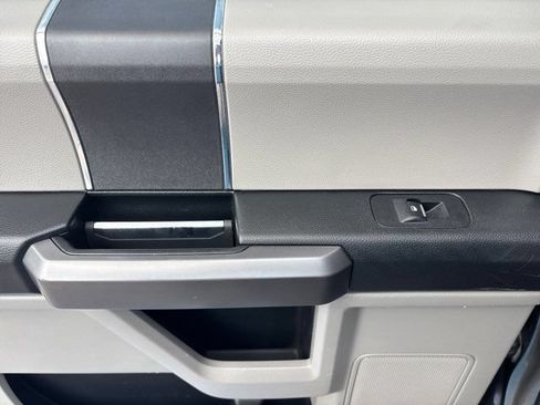 Used 2019 Ford F150 XLT AWD/4WD image 27