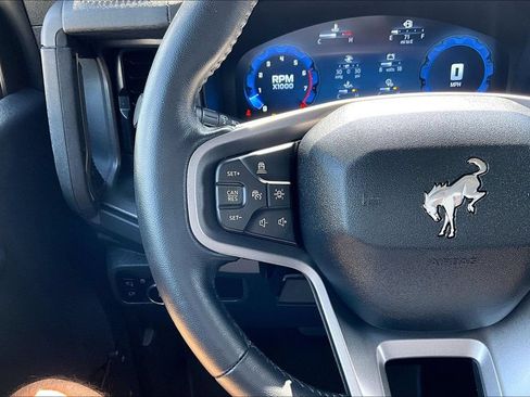 Certified 2025 Ford Bronco Badlands AWD/4WD image 18