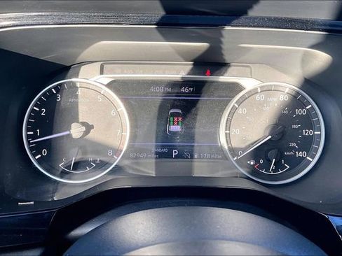 Used 2022 Nissan Pathfinder SV image 12