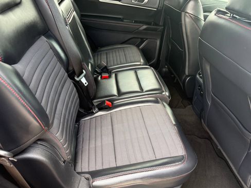Certified 2025 Ford Explorer ST-Line RWD image 19