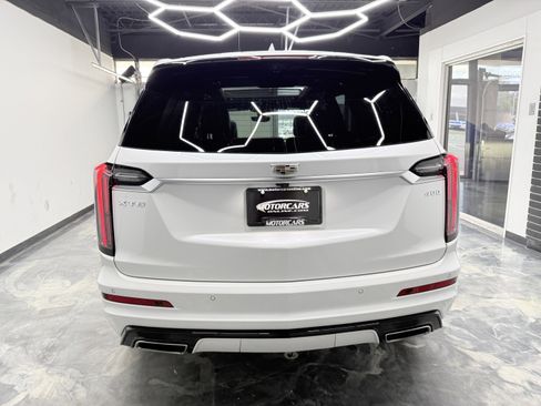 Used 2022 Cadillac XT6 Sport w/ Platinum Package AWD/4WD image 5