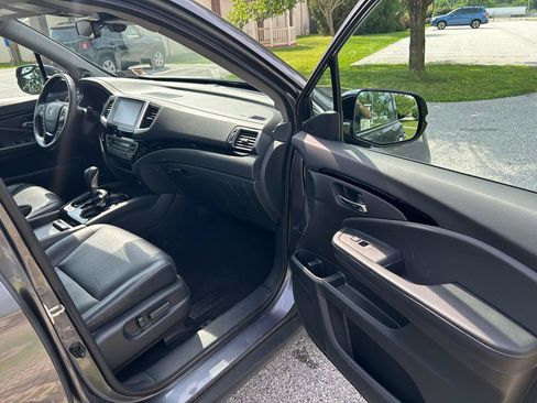 Used 2017 Honda Ridgeline RTL-E image 14