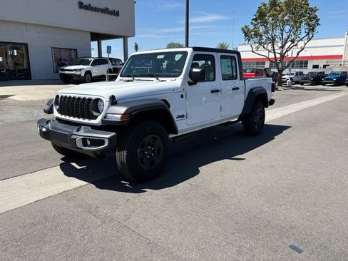 New 2026 Jeep Gladiator Sport AWD/4WD image 3