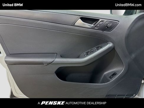 Used 2014 Volkswagen Jetta S image 15