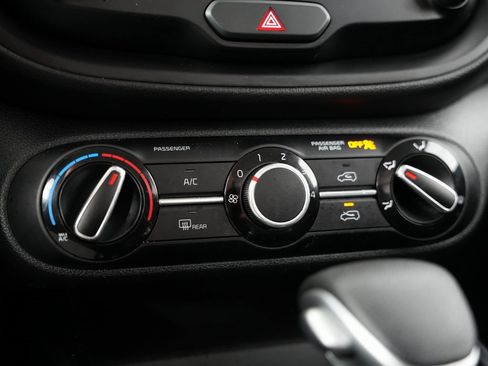 Used 2021 Kia Soul S image 25