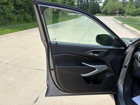 Used 2024 Chevrolet Trax LS FWD image 13
