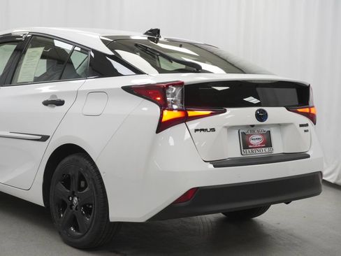 Used 2022 Toyota Prius FWD image 12