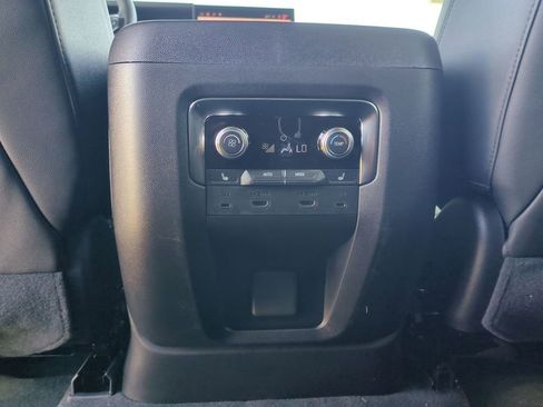 New 2026 GMC Yukon XL AT4 image 30