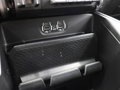 Used 2022 RAM 2500 Big Horn w/ Night Edition AWD/4WD image 43