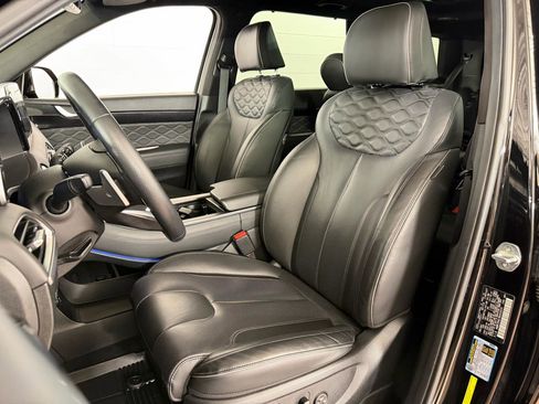 Used 2022 Hyundai Palisade Calligraphy image 13