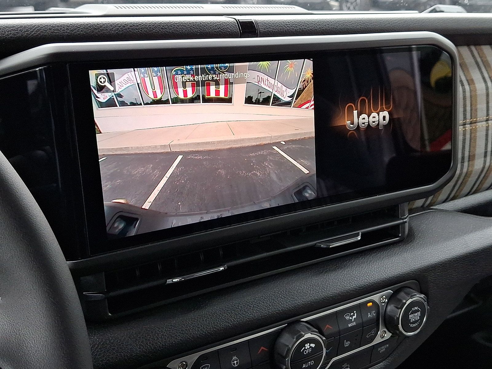 New 2026 Jeep Gladiator Sport AWD/4WD image 13