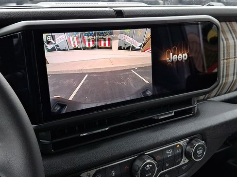 New 2026 Jeep Gladiator Sport AWD/4WD image 13