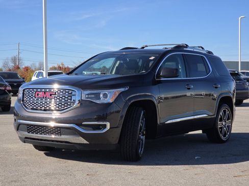 Used 2018 GMC Acadia Denali w/ Technology Package image 12