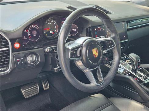 Used 2022 Porsche Cayenne GTS AWD/4WD image 10