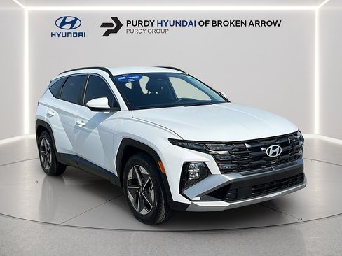 Used 2025 Hyundai Tucson SEL FWD image 1