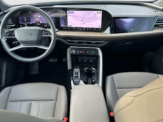 Certified 2026 Audi Q5 Premium Plus w/ Premium Plus AWD/4WD image 16