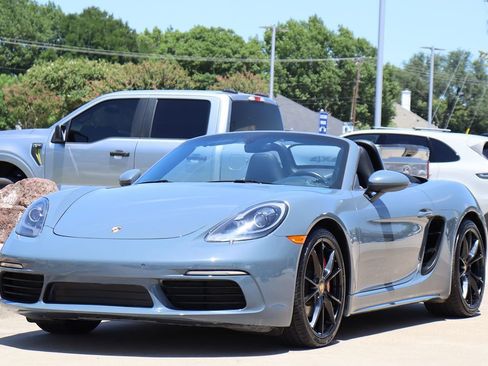 Used 2017 Porsche 718 Boxster S image 4