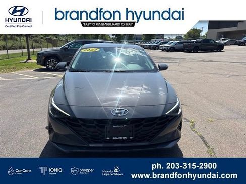 Used 2023 Hyundai Elantra SEL FWD image 2