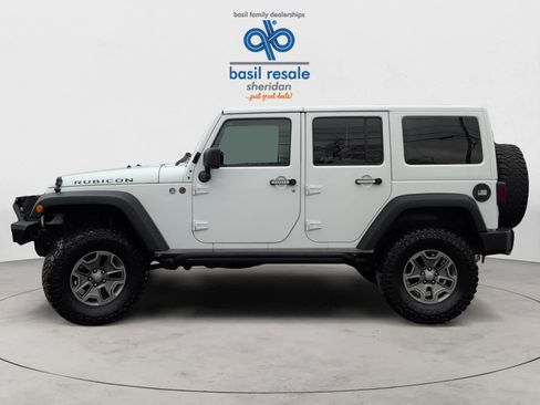 Used 2018 Jeep Wrangler Unlimited Rubicon w/ Cold Weather Group image 3