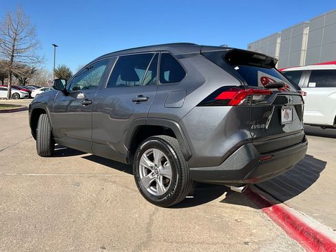 Used 2025 Toyota RAV4 XLE image 8