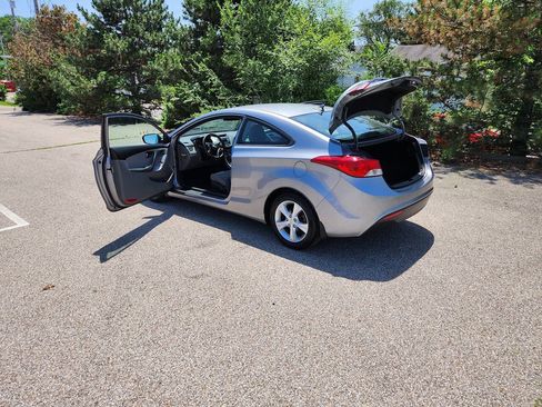 Used 2013 Hyundai Elantra FWD image 27