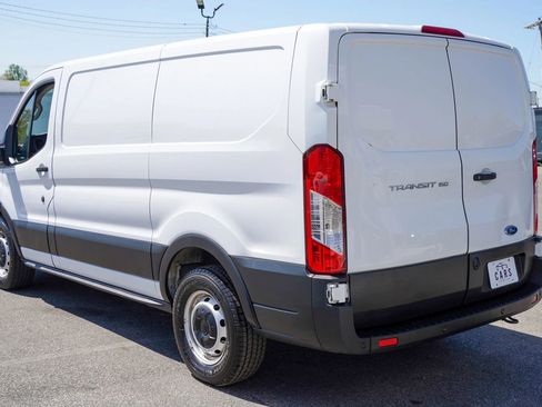 Used 2023 Ford Transit 150 Low Roof RWD image 5