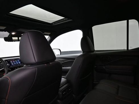 Used 2025 Honda Ridgeline TrailSport image 20