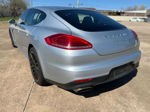Used 2014 Porsche Panamera image 35