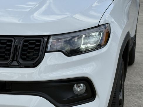New 2026 Jeep Compass Latitude AWD/4WD image 8