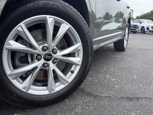 Used 2022 Audi Q3 2.0T Premium Plus w/ Premium Plus Package AWD/4WD image 6