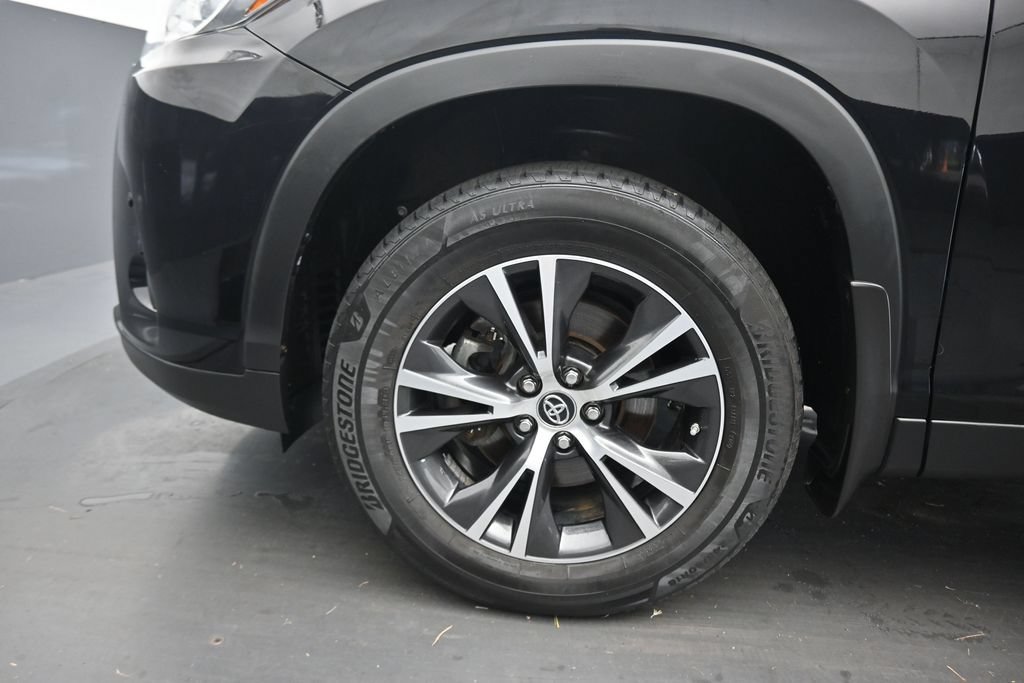 Used 2019 Toyota Highlander Plus AWD/4WD image 59