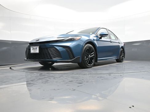 New 2026 Toyota Camry SE image 24