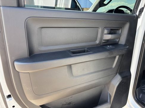 Used 2024 RAM 3500 Tradesman AWD/4WD image 17