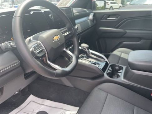 Used 2024 Chevrolet Colorado LT w/ LT Convenience Package RWD image 14