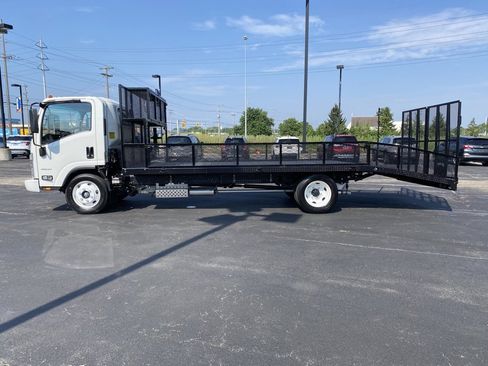 New 2024 Chevrolet Low Cab Forward image 4