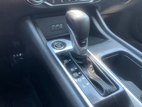 Used 2021 Nissan Sentra SV FWD image 34