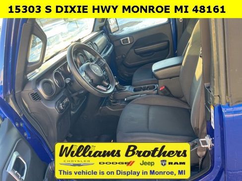 Used 2018 Jeep Wrangler Sport image 11