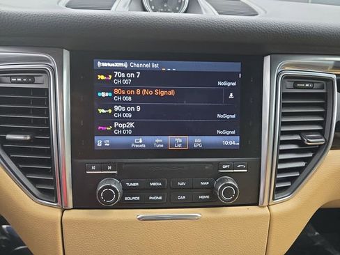 Used 2018 Porsche Macan S image 35