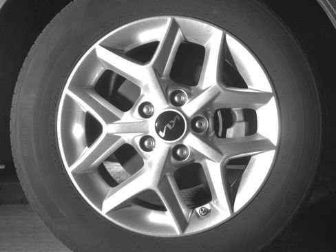 Used 2025 Kia Soul LX w/ LX Technology Package image 12