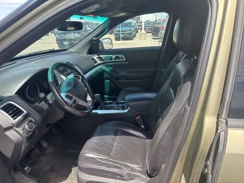 Used 2013 Ford Explorer XLT AWD/4WD image 14