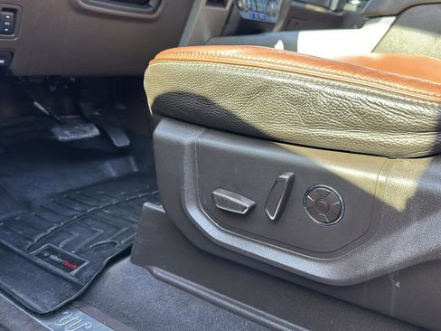 Used 2019 Ford F250 King Ranch w/ King Ranch Ultimate Package image 11