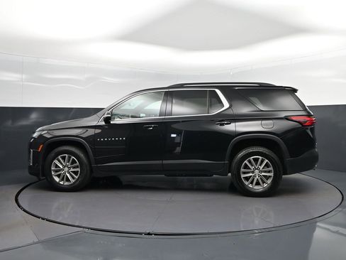 Used 2024 Chevrolet Traverse LT FWD image 4
