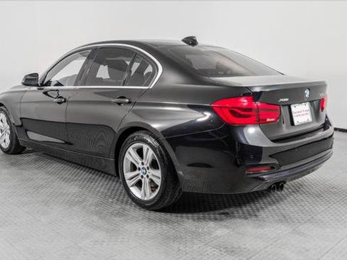 Used 2017 BMW 330i xDrive Sedan AWD/4WD image 6